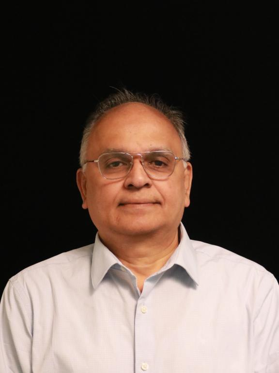 సత్య కొలచిన