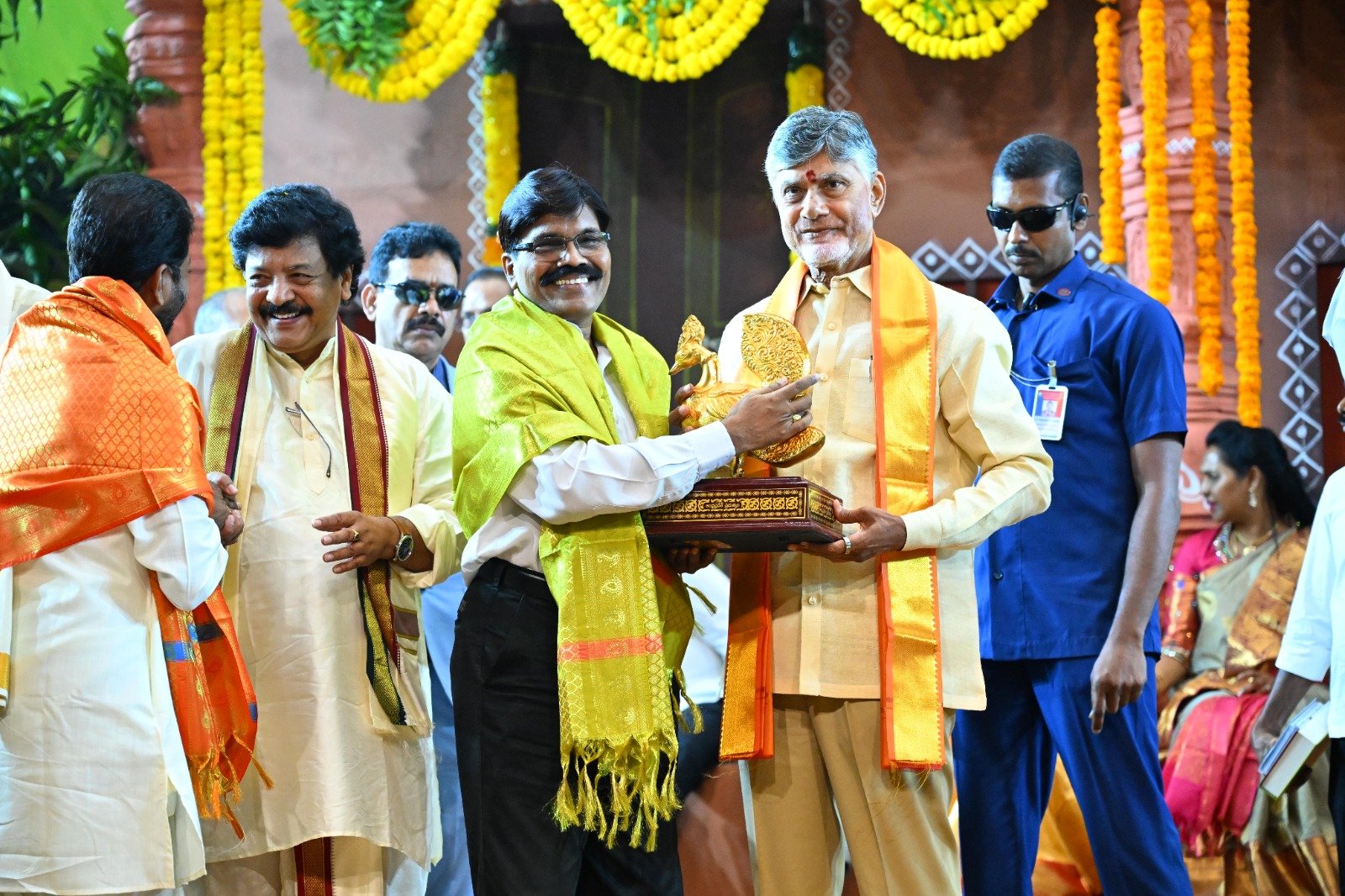 మొండెపు ప్రసాద్